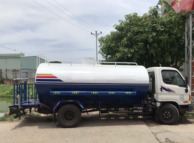 Quy trình v&acirc;̣n chuy&ecirc;̉n bùn vi sinh Qu&acirc;̣n 10 nhanh chóng