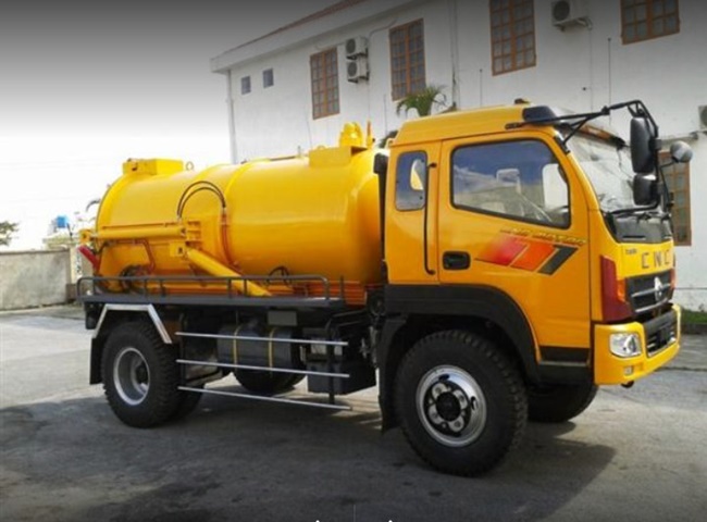 Đơn vị h&uacute;t chất thải c&ocirc;ng nghiệp quận 10 nhanh gọn, tri&ecirc;̣t đ&ecirc;̉