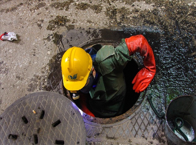 Nạo v&eacute;t hố ga quận 10 Quốc Tr&iacute; c&oacute; kh&aacute;c biệt với c&aacute;c đơn vị