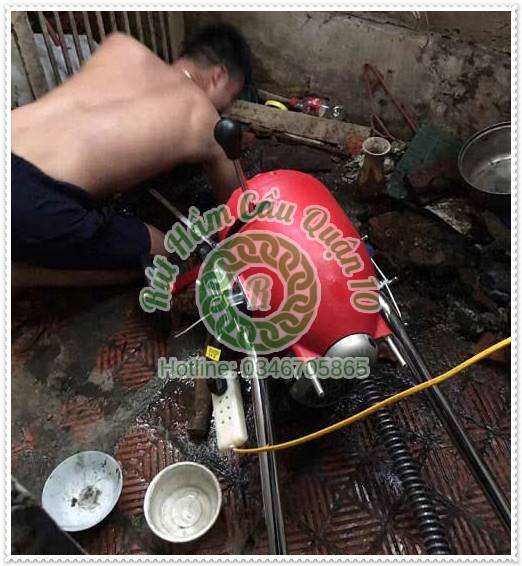 Chất thải tồn động l&acirc;u ng&agrave;y trong ống