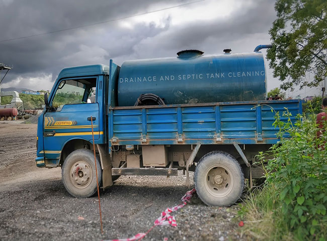 R&uacute;t hầm cầu quận 10 Quốc Tr&iacute; c&oacute; dịch vụ tốt nhất 